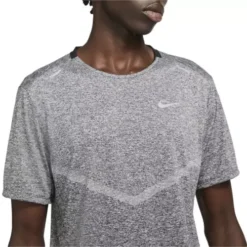 Men's Nike Dri-FIT Rise 365 Tech Knit T-Shirt -The North Face Shop 19495589467 2