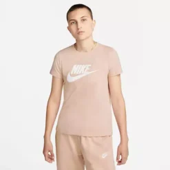 Women's Nike Sportswear Essential T-Shirt -The North Face Shop 19614878977 9