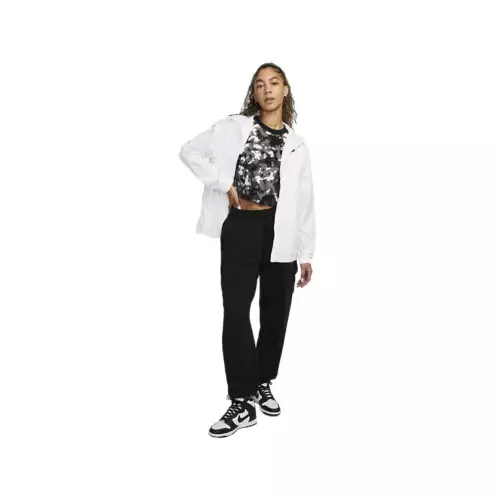 Women's Nike Cropped Sportswear T-Shirt 6 Women's Nike Cropped Sportswear T-Shirt - Image 4